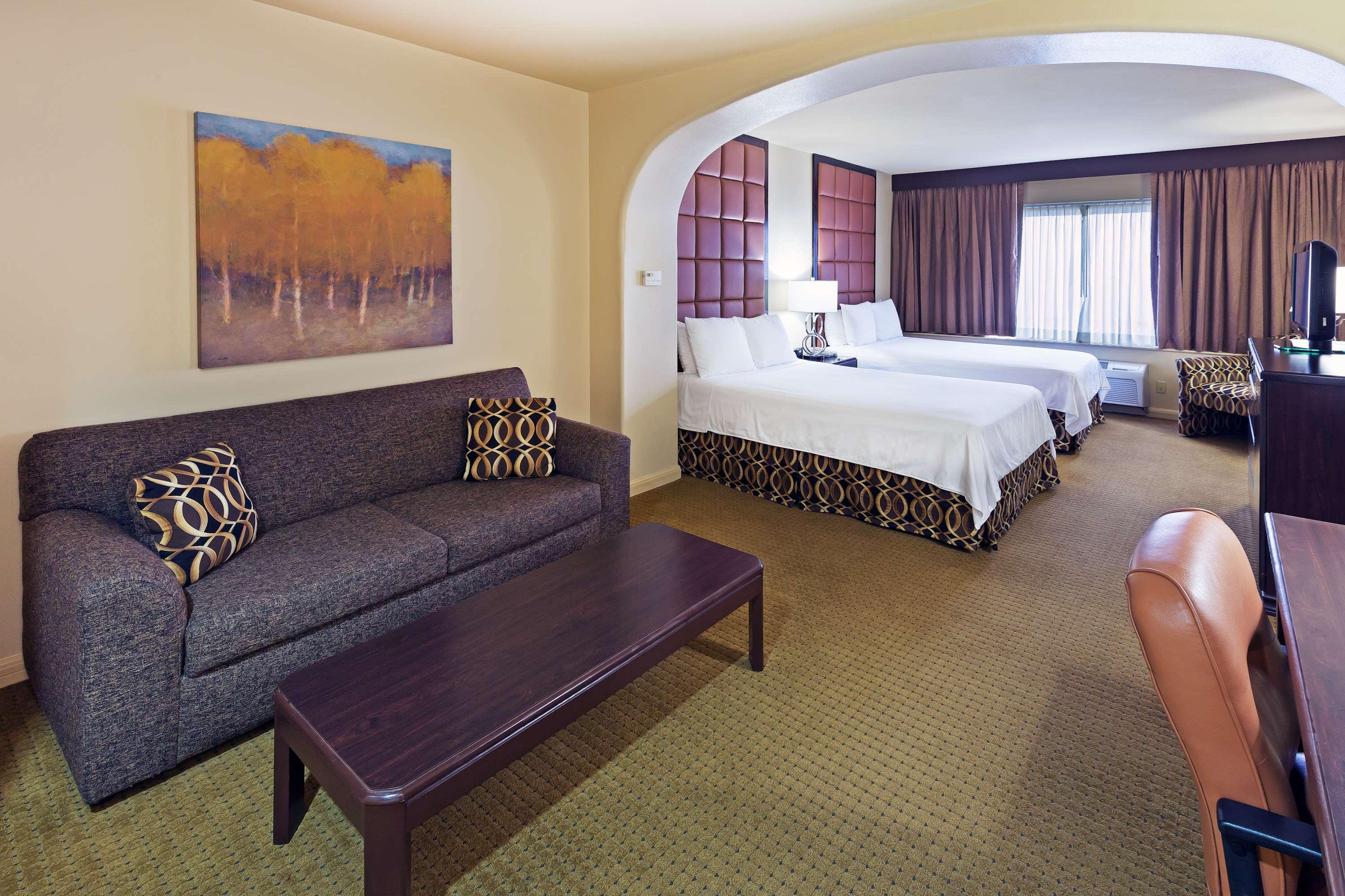 Radisson Hotel El Paso Airport Exterior photo