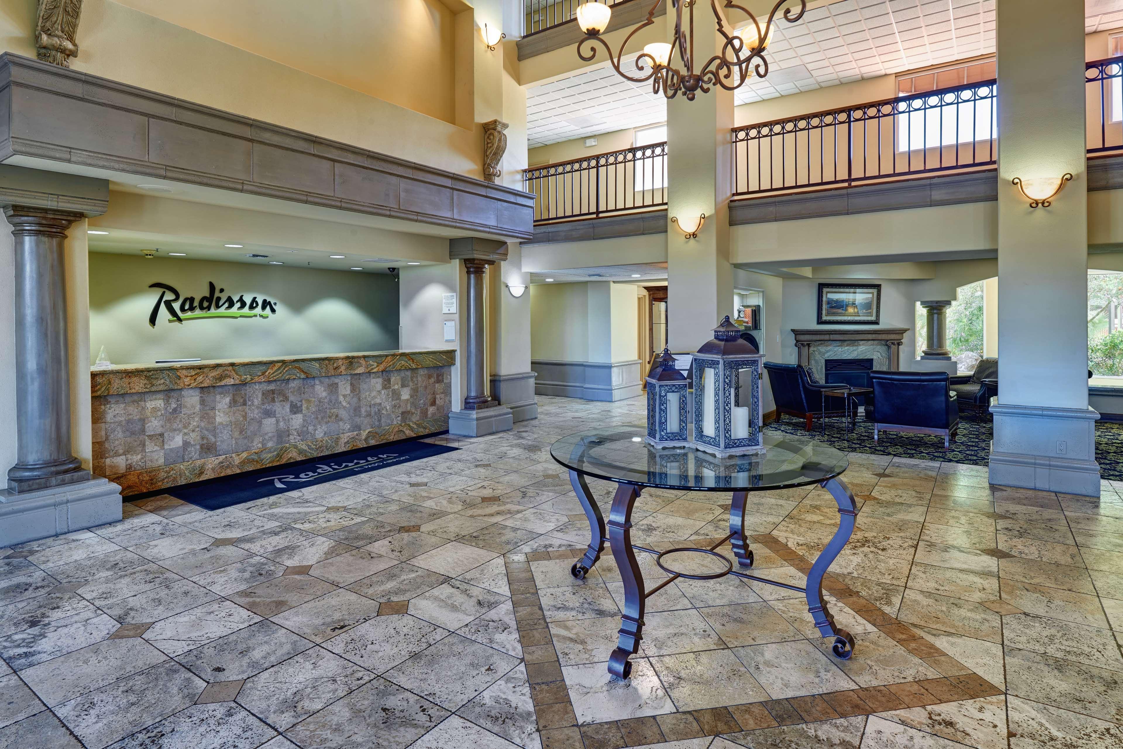 Radisson Hotel El Paso Airport Exterior photo